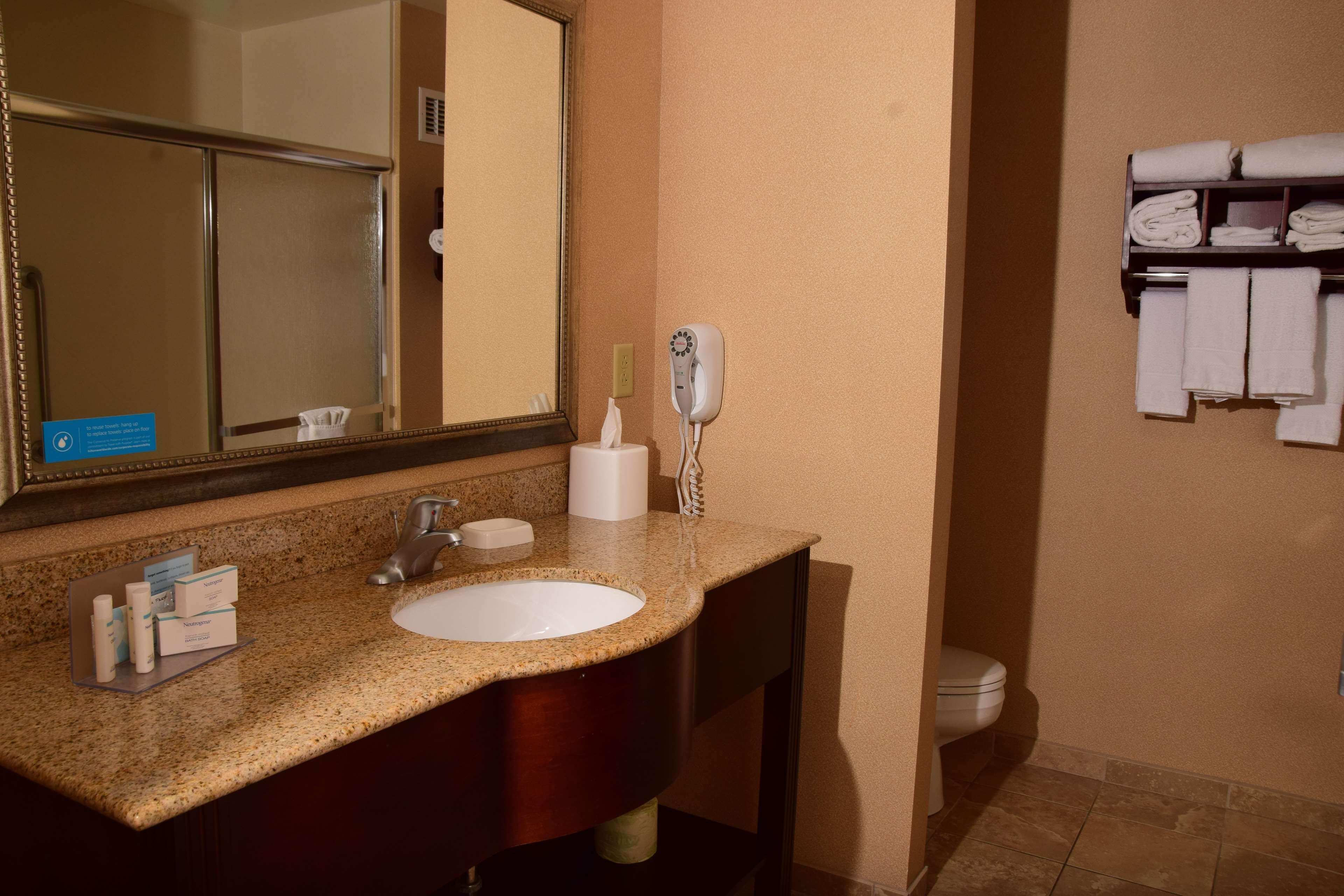 Hampton Inn Индиана Екстериор снимка