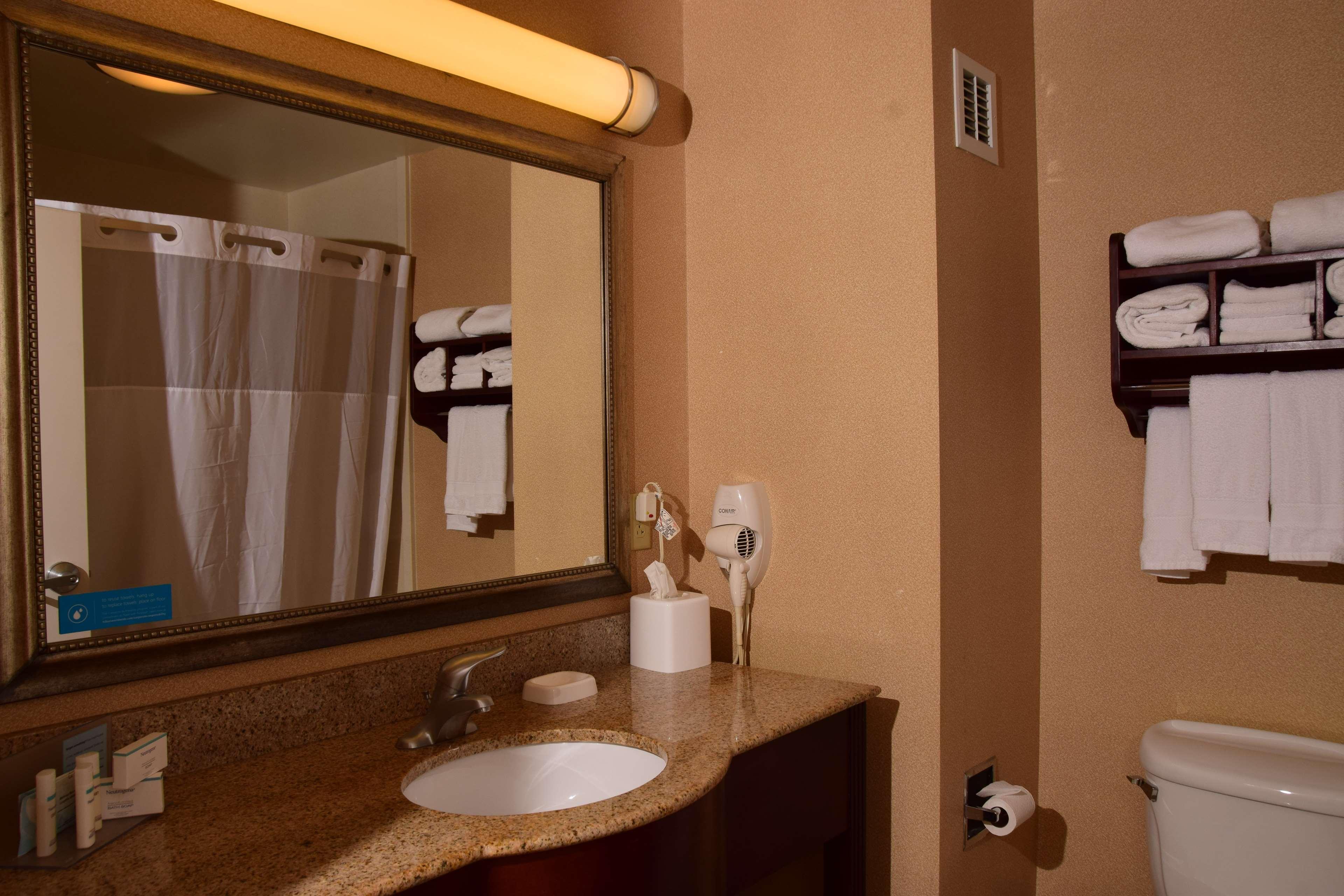 Hampton Inn Индиана Екстериор снимка